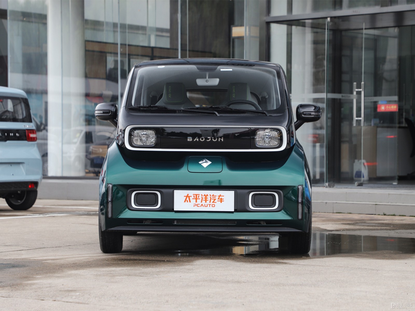 都市迷你的設(shè)計之光 解密寶駿KiWi EV2021款設(shè)計師版外觀魅力